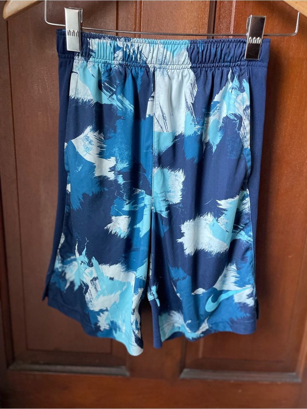 Nike dri fit boys size large blue athletic shorts